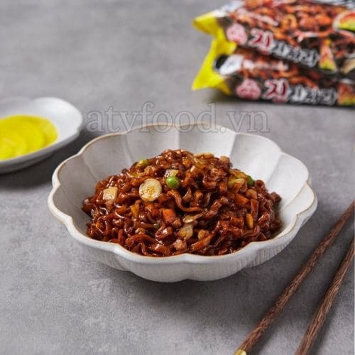 Mì Trộn Tương Đen