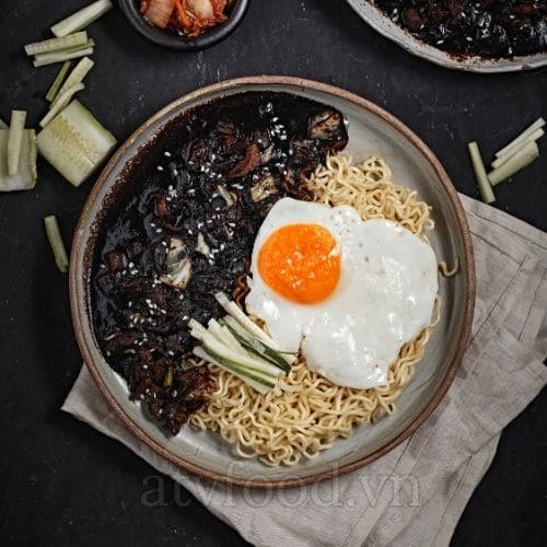 Mì Trộn Tương Đen